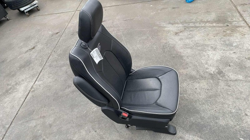 ⭕ 17-25 Chrysler Pacifica Front Driver Side 1st Row Bucket Seat Black