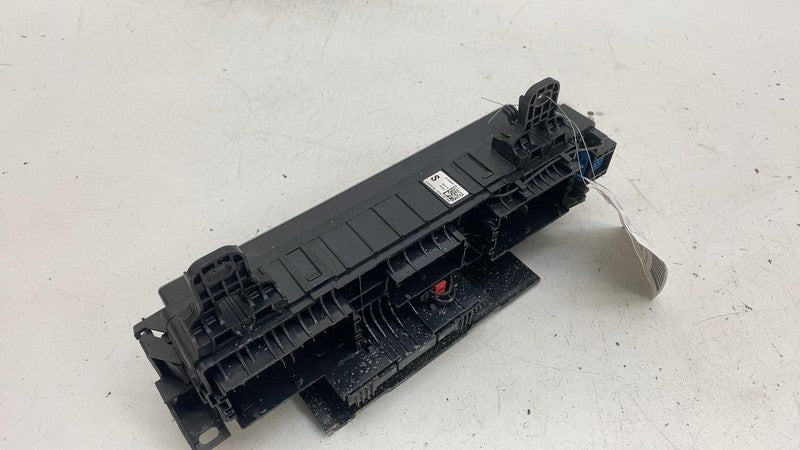 ⭕16-20 Model S Front Trunk Frunk Engine Bay Under Hood Fuse Box 12V 10