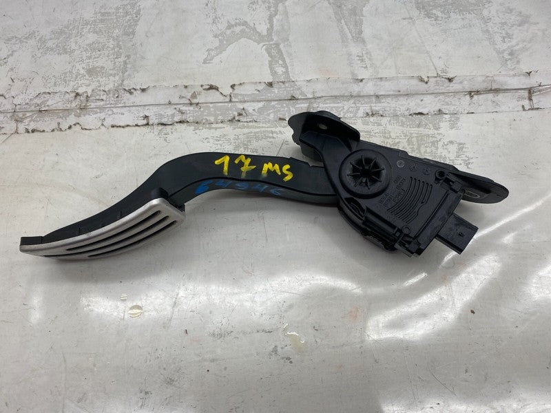 BE5C 9F836-AA ⭕ 2016-2020 Tesla Model S MS Accelerator Throttle Pedal Assembly BE5C 9F836-AA