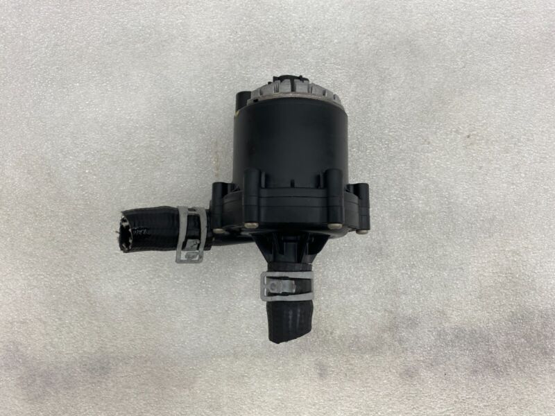 2012-2020 Tesla Model S MS Auxiliary Water Coolant Pump Assembly 1067473-00-F