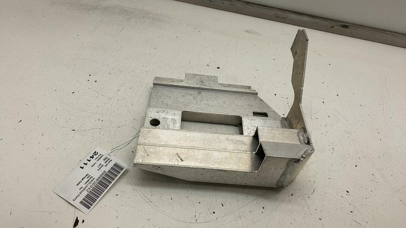 ⭕ 2014-2021 BMW i3 Front Right Passenger Side Fender Holder Support Bracket Assy