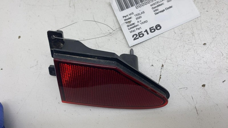 ⭕ 2012-2020 Tesla Model S Rear Right Taillight Tail Lamp Reflector 102