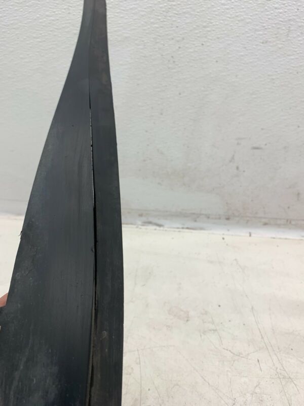 6008185-00-C 2012-2016 Tesla Model S Passenger Side Aero Shield Outer Strake Right 600818500C