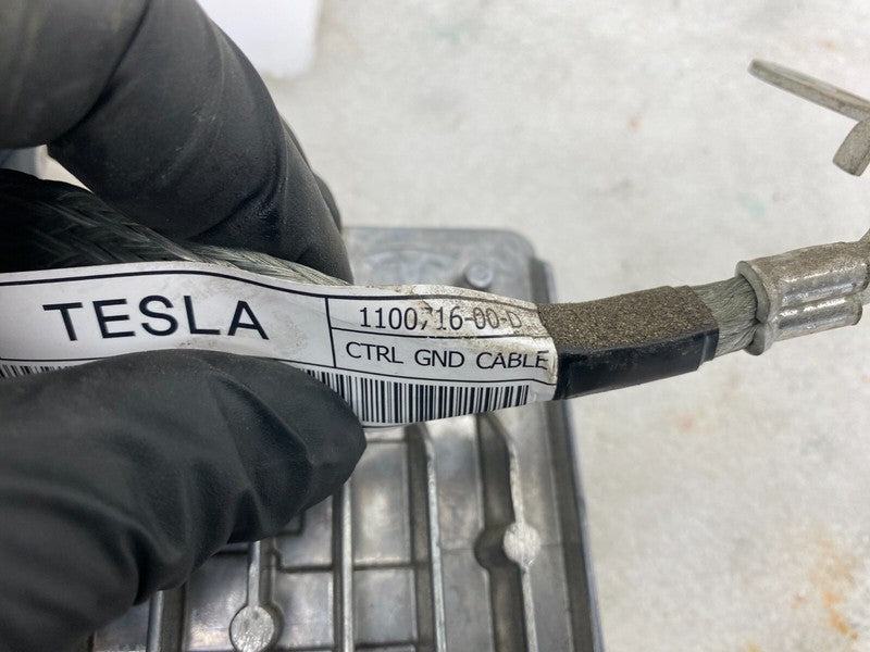 111818291E ⭕2017-2020 Tesla Model 3 Front Suspension Electrical Control Module 1118182-91-E