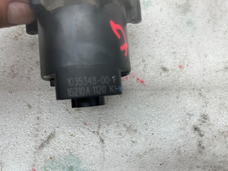 2016-2020 Tesla Model S X Cooling System Auxiliary Water Coolant Pump FWD Assy