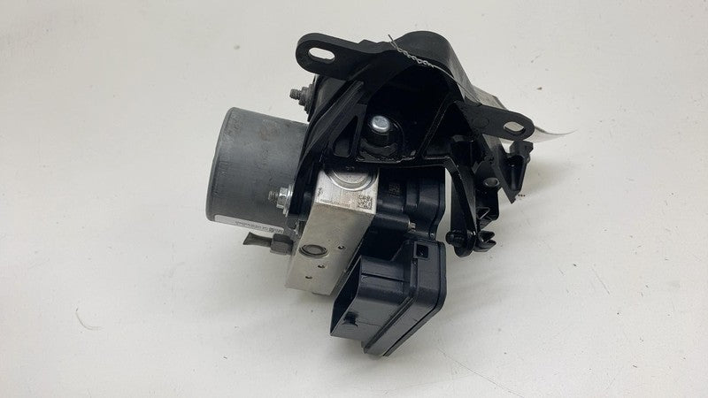 104474500B ⭕ 2017-2023 Tesla Model 3 M3 Anti-Lock Brake System ABS Pump Module 1044745-00-B