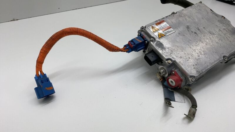 102866500B 2012-2015 Tesla Model S MS High Voltage Gen 2 DC-DC Power Converter Module Unit
