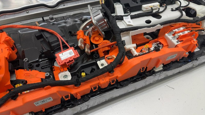 ⭕ 2020-2024 Model Y Ancillary Bay Battery Penthouse Charger LR AWD 149