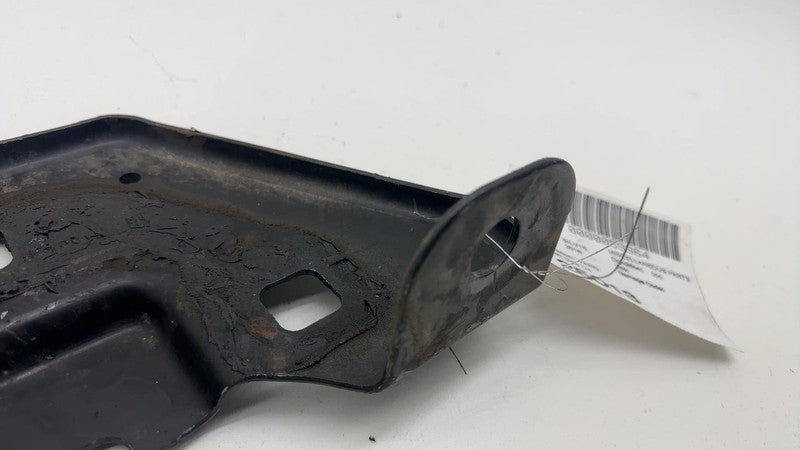 ⭕ 2014-2018 Chevrolet Silverado 1500 Front Left Bumper Inner Bracket L