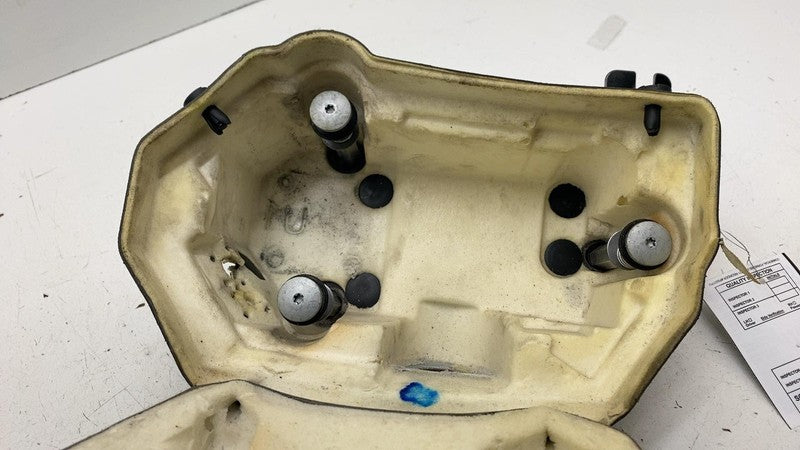 PT00062425C ⭕25 Rivian R1S Air Suspension Compressor Insulator Cover w/ Bracket PT00062425-C