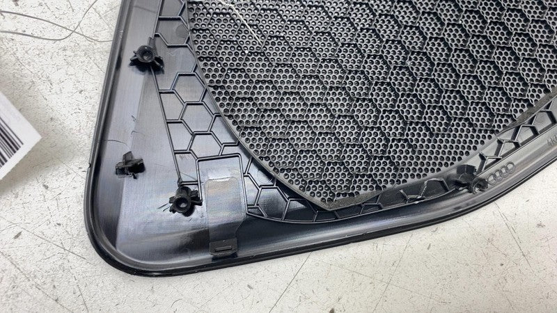 ⭕2019-2023 Audi E-Tron Front Left Driver Side Interior Door Speaker Grille Cover