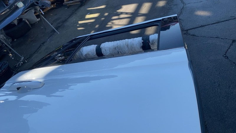 ⭕ 2018-2021 Lincoln Navigator Rear Passenger Side Door Shell Panel Whi