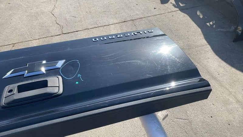 2015-2019 CHEVY SILVERADO 1500 TRUNK LID TAILGATE W/ CAMERA OEM Lid Bl