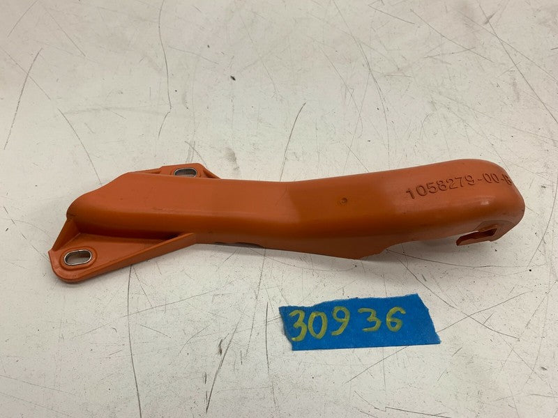 ⭕ 16-20 Tesla Model S Rear Right HV Charger Port Cable Guide Cover 105