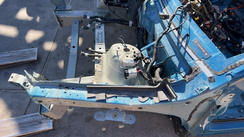 ⭕ 2022-2024 Rivian R1T Front Driver Side Frame Horn Structure Apron Cutout Left