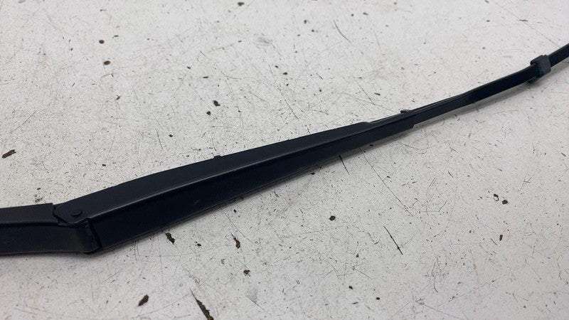⭕ 2022 Rivian EDV-700 Front Driver Side Windshield Wiper Arm Left OEM