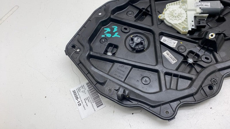 ⭕ 20-24 Model Y Rear Right Door Window Regulator & Motor w/ Carrier 14