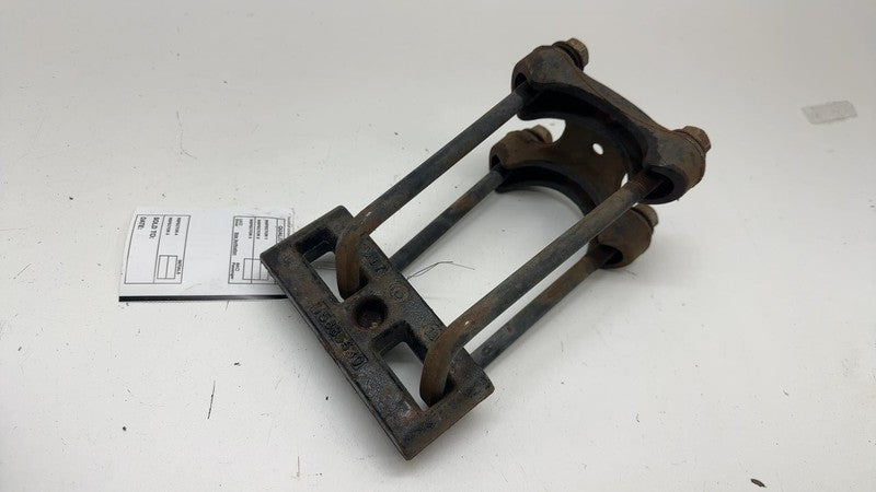 23450470 ⭕ 2014-2019 Silverado 1500 Rear Axle Mounting Hardware Assembly 15885530