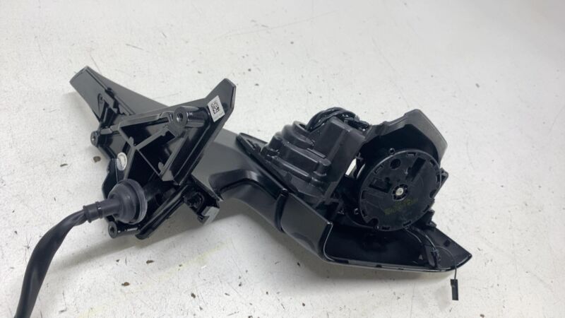 2020-2024 Tesla Model Y Front Right Exterior Rear View Door Mirror (PARTS ONLY)