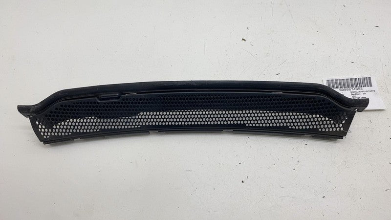 ⭕ 2014-2020 BMW i3 I01 Front Cowl Vent Windshield Wiper Cover Trim Panel OEM