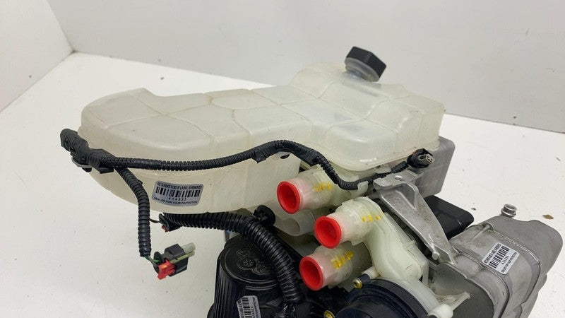 ⭕ 24-25 Tesla Cybertruck Thermal System Supermanifold Coolant Pump 178