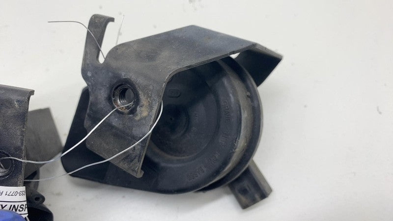 2011-2012 Porsche Cayenne PAIR Low & High Pitch Note Tone Horn Signal