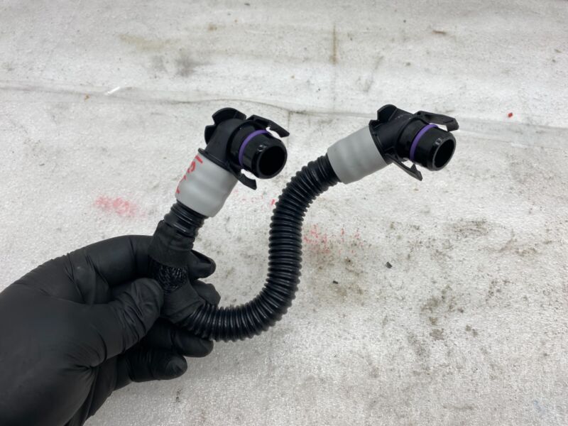 2017 2018 2019 2020 2021 2022 Tesla Model 3 Y Inlet Pipe Hose Line Assembly OEM