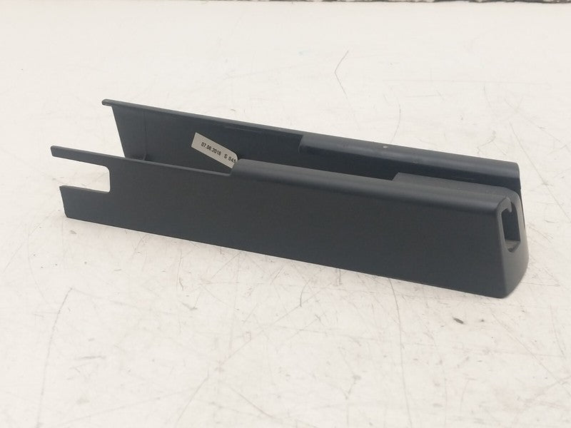 1062358 00 D ⭕16-20 Model X Front 1Row Seat Track Cover Lower (Rear Right Piece) 1062358-00-D