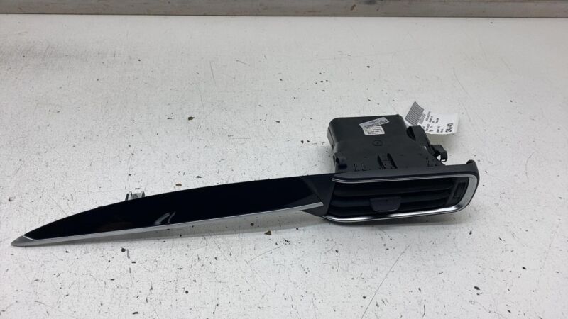 6700492820 ⭕ 2017-2020 Levante Front Right Bezel Molding w/ A/C Air Vent Grille 6700492820