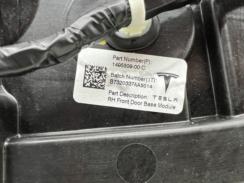 ⭕ 2020-2024 Tesla Model Y Front Passenger Side Door Shell Panel Right