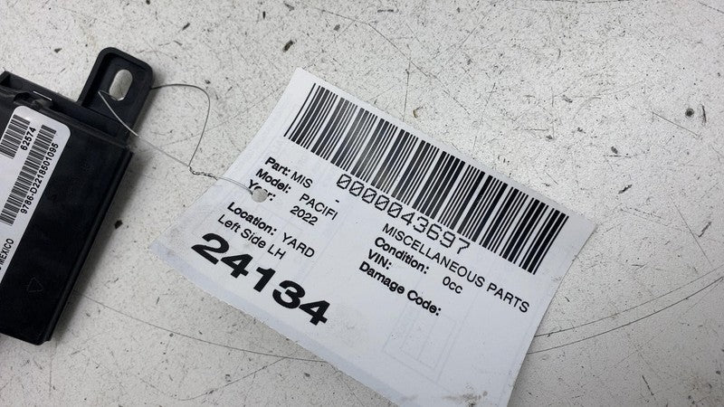 P68186558AB ⭕ 17-24 Chrysler Pacifica Antenna Remote Start & Keyless Entry Module 68186558AB