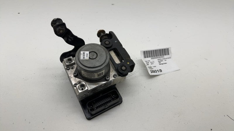 23388991 ⭕16-18 Chevrolet Silverado 1500 ABS Anti Lock Brake Pump Control Module 23388991