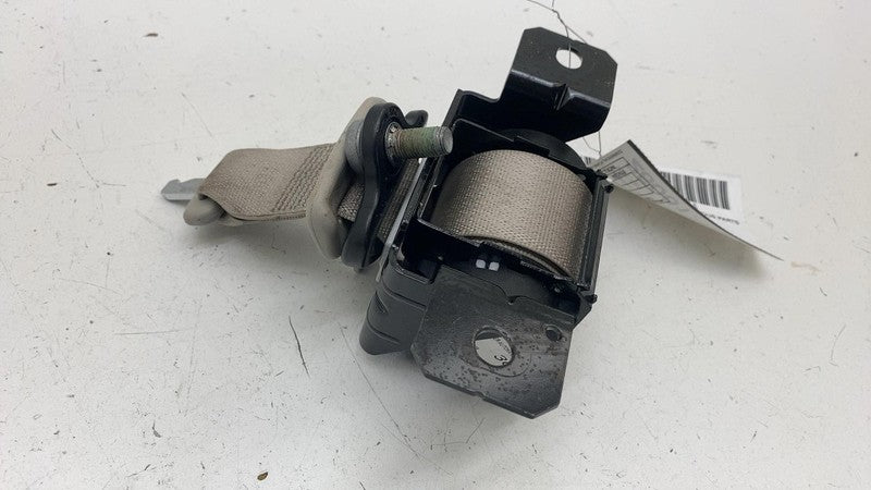 6361238 ⭕ 2017-2024 Chrysler Pacifica Rear 3rd Row Center Seat Belt & Retractor 6361238