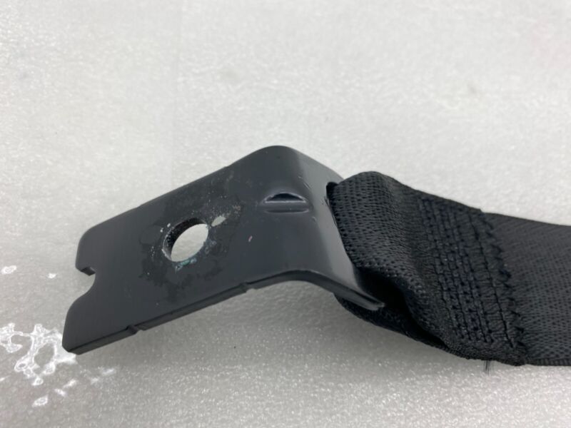 2020 2021 2022 Tesla Model Y MY Rear Left or Right 2nd Row Seat Belt & Retractor