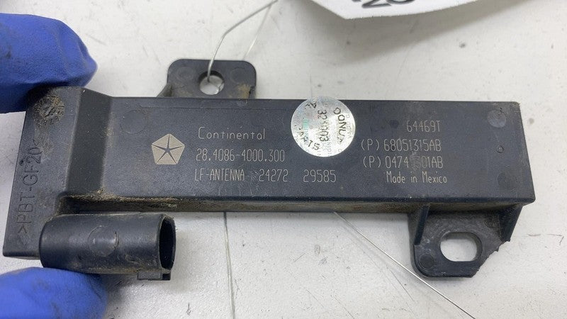 68051315AB ⭕ 17-23 Chrysler Pacifica Keyless Passive Entry Antenna Module Unit 68051315AB