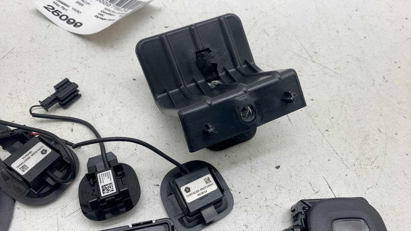 ⭕17-25 Chrysler Pacifica SET of Roof Dome Light + Noise Reduction Mic