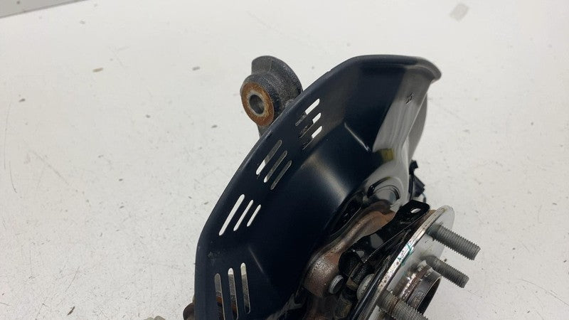 ⭕ 23-24 Toyota Prius Front Right Spindle Knuckle w/ Wheel Hub & Dust S