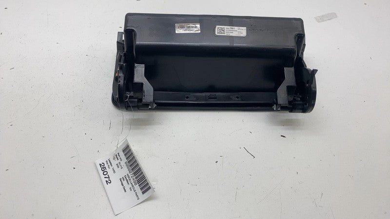 ⭕ 2025 Chevrolet Silverado 1500 Dash Right Upper Glove Box Compartment