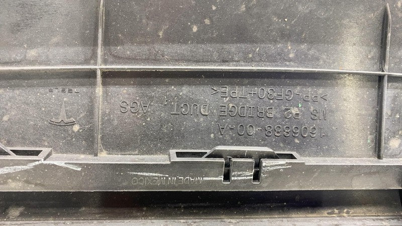 158820900B 2021-2024 Tesla Model S Cooling Radiator & Air Duct Intake Grille Deflector Assy