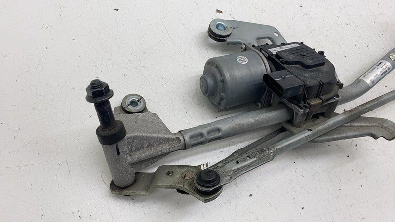 31696283 ⭕ 21-23 Polestar 2 Front Windshield Wiper Transmission Linkage w/ Motor 31696283