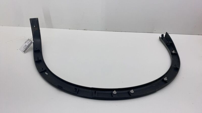 7P5853828D 2011-2014 Porsche Cayenne Rear Passenger Wheel Arch Fender Flare Molding Right