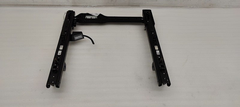 111985300B 17-23 Model 3 Front Right 1st Row Seat Adjuster Motor w/ Rail Track 1119853-00-B