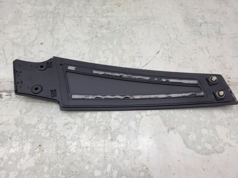 2012-2015 Tesla Model S MS Right B-Pillar Molding Applique Glass Trim Cover RH