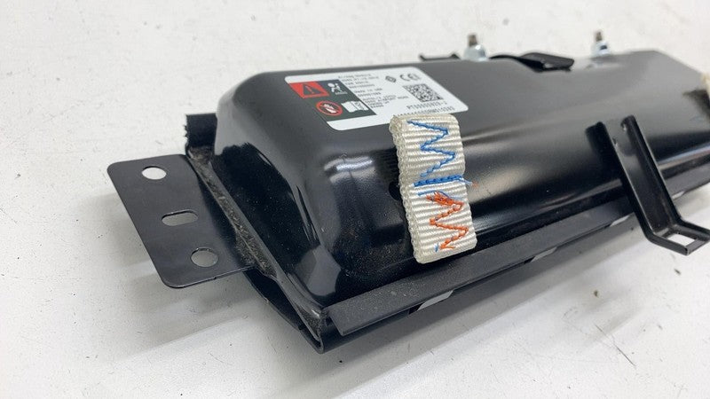 PT00000829J ⭕ 2022-2025 Rivian R1S Front Left or Right Lower Dash Knee Airbag PT00000829-J
