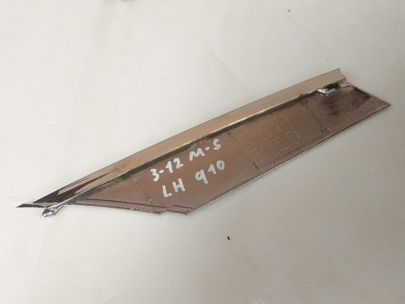 1056378 00 C ⭕ 16-20 Model S MS Front Left Upper Fog Grille Spear Active Louvre 1056378-00-C