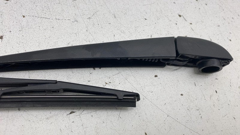 ⭕2017-2024 Chrysler Pacifica Tailgate Liftgate Backdoor Rear Wiper Arm and Blade