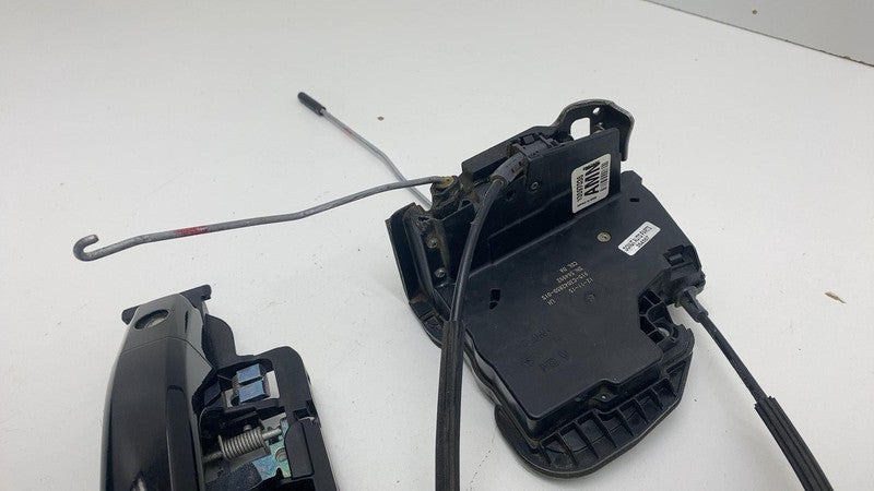 ⭕ 2014-2019 Chevrolet Silverado 1500 Front Left Exterior Door Handle w/ Actuator
