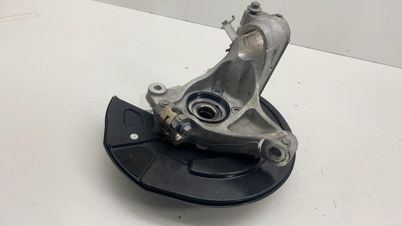 32373455 ⭕21-23 Polestar 2 Front Right Spindle Knuckle w/ Wheel Hub & Shield AWD 31681838