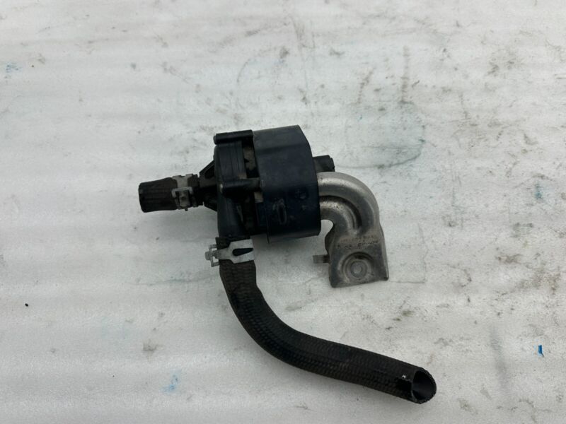 2016-2020 Tesla Model X MX Cooling System Auxiliary Coolant Water Pump Assembly