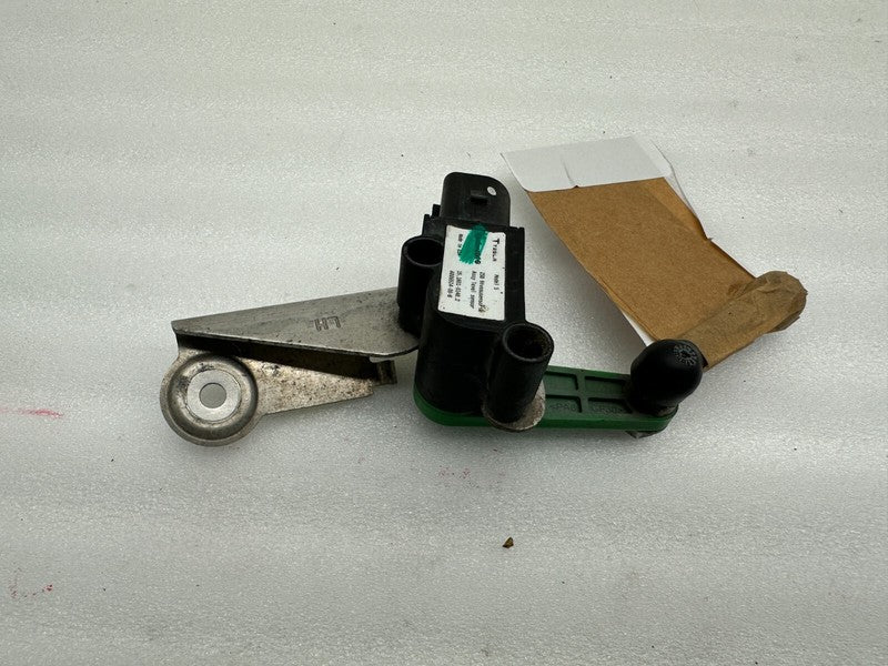 600651400B ⭕ 12-15 Model S Front Driver Side Air Ride Height Level Sensor Left 6006514-00-B